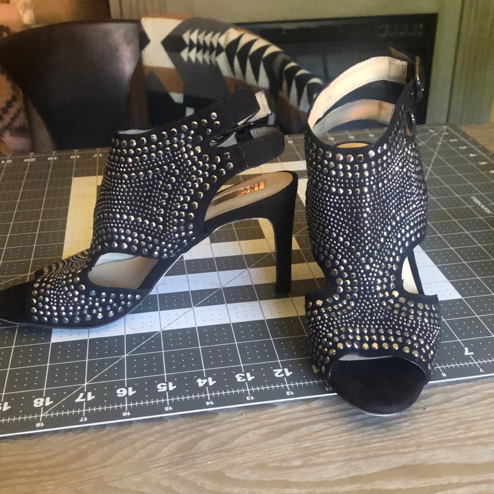 INC cut out heels